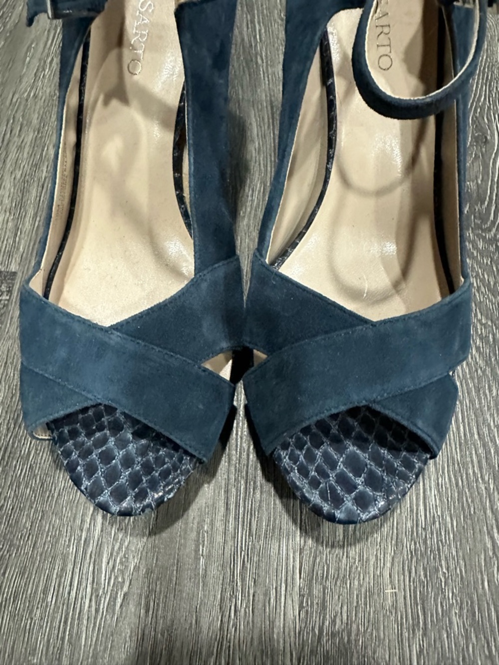 Franco Sarto Dark Blue Suede Peep-Toe Heels Size 10 - Picture 4 of 15